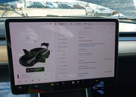 2020 Tesla Model 3 Performance Dual Motor All-Wheel Drive z USA, uszkodzony, nr VIN 5YJ3E1EC1LF601706